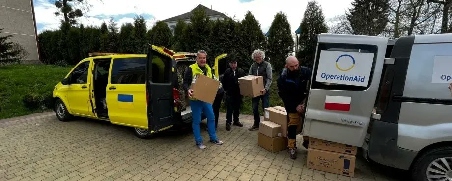 1820Rotary's tweet photo. Gemeinsam Gutes tun! Der RC Korbach-Bad Arolsen reiste mit einer Delegation nach Jarosław, Polen, und weiter nach Lemberg (Lwiw).
#Rotary #GemeinsamGutesTun #Hilfsaktion #Kooperation #Polen #Lemberg #Delegation #Dankbarkeit 

https://t.co/dZM3RkTwpG https://t.co/t60gfVHAfP
