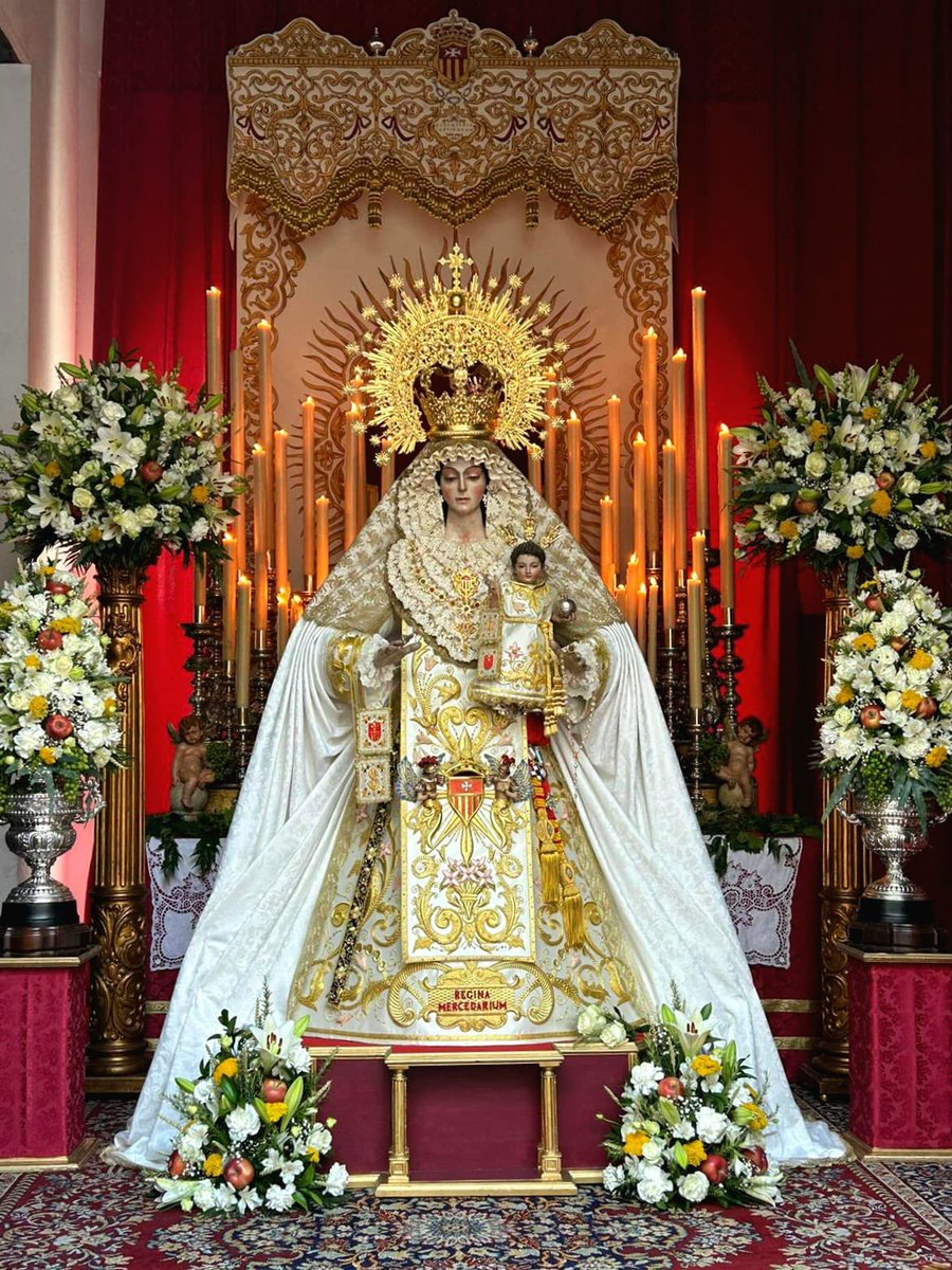 Ósea…

Pura fantasía de altar en las Vísperas del #Corpus2023 en Écija.

⚫️ <a href="/LaPiedadEcija/">Hdad. de la Piedad</a> 

Trabajazo. 

👏🏻 Enhorabuena. #Écija #SemanaSanta #Sevilla