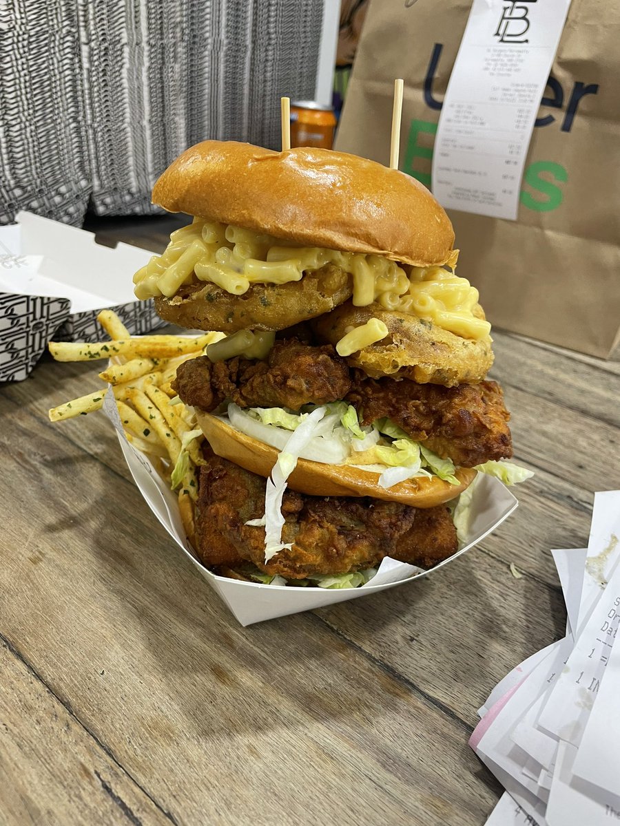 EnbySJ's tweet photo. @samreich This burger someone ordered at my job https://t.co/Gb0vHGTuaS