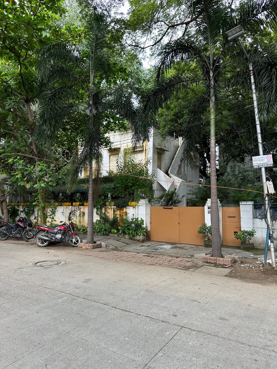 @joinPaperPlanes Good one. Please do one like this on Chennai. You will find few builds like this in R A Puram, Mylapore and T Nagar