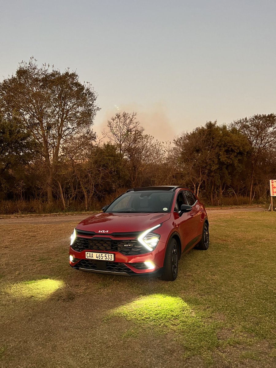 thecarlott's tweet image. This week we welcome this beaut😍😍 The @KiaSouthAfrica Sportage GT-Line S. 

As per usual, range test time. It arrived, range was 595km. So far we have driven 66km and the remaining range is 565km. We reckon we can get +- 700km. 

Updates to follow.

#KiaSportage
#KiaTsamaya
