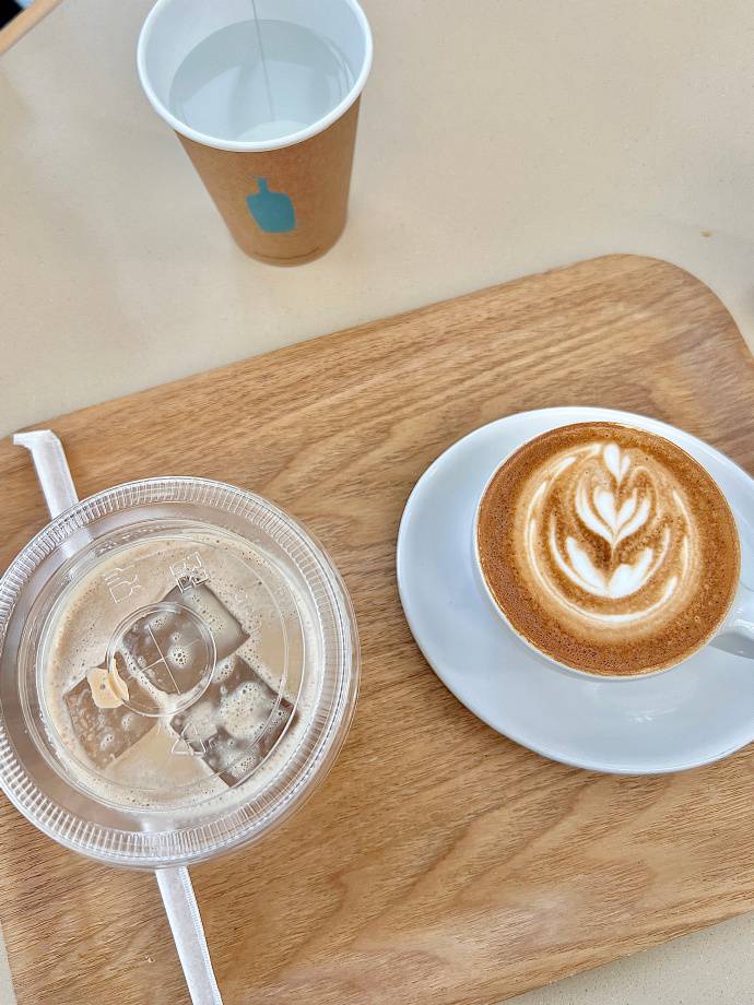 shekharshad2's tweet photo. Drinking coffee with friends is like capturing happiness in a cup. https://t.co/dhZxOh4Xdi