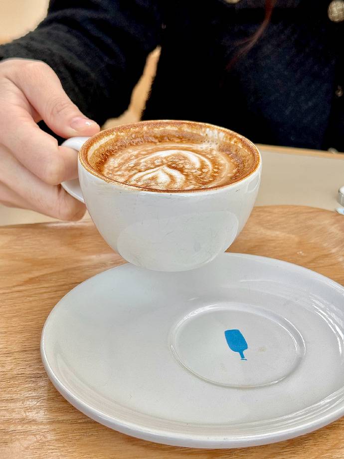 shekharshad2's tweet photo. Drinking coffee with friends is like capturing happiness in a cup. https://t.co/dhZxOh4Xdi