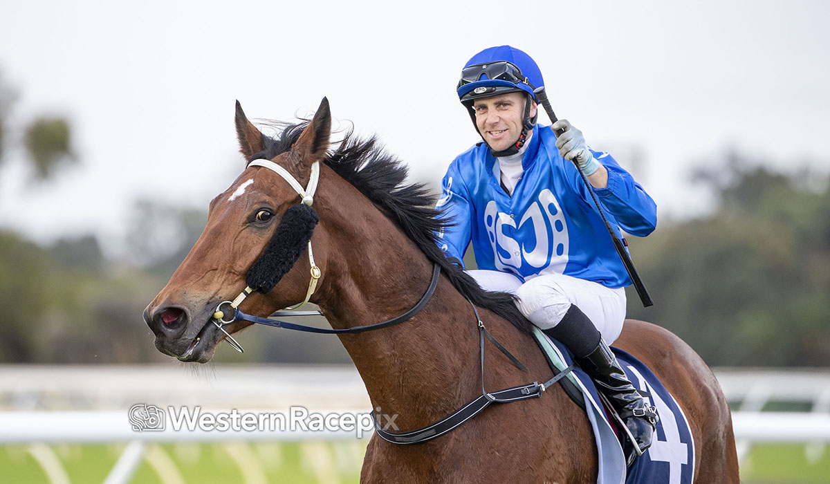WesternRacepix's tweet photo. LAST OF THE LINE - 2023 Strickland Stakes (Group 3) @PerthRacing #WesternRacepix #BelmontParkPerth

More 📸 https://t.co/XhRFkjZsIp https://t.co/SjLNhDMtbu