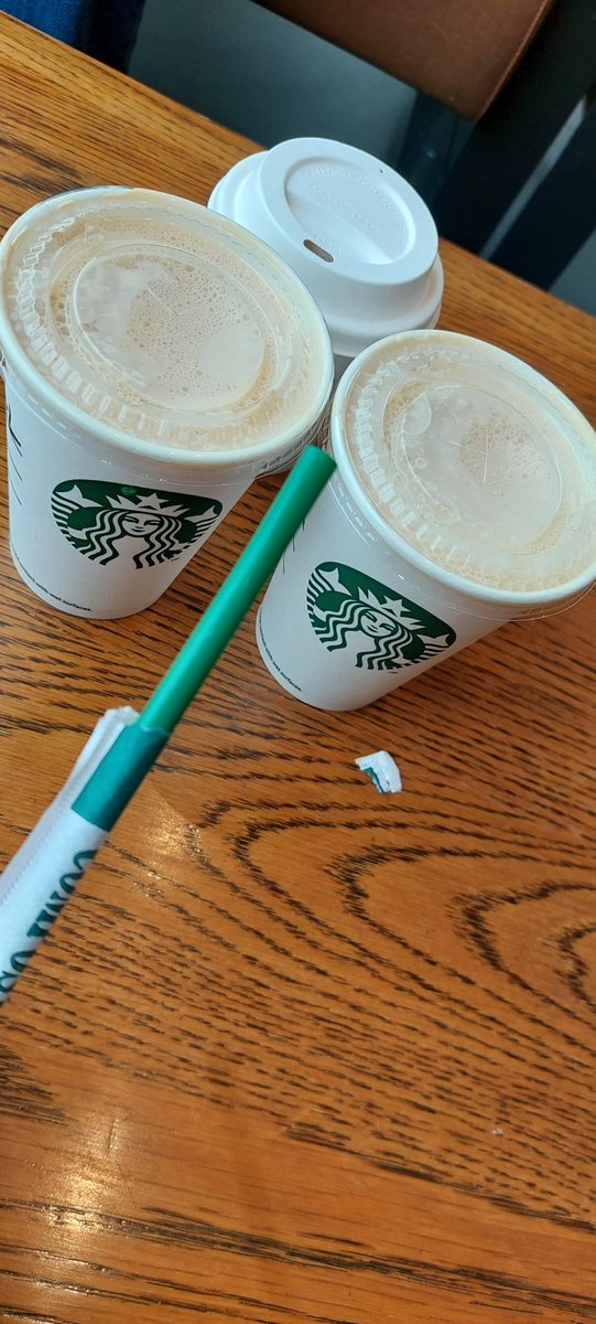 Has @StarbucksIndia been exempted from plastic pollution? Pic taken at Starbucks Yamuna Expressway! @BaristaCoffeeIN @CPCB_OFFICIAL @PlasticPollutes