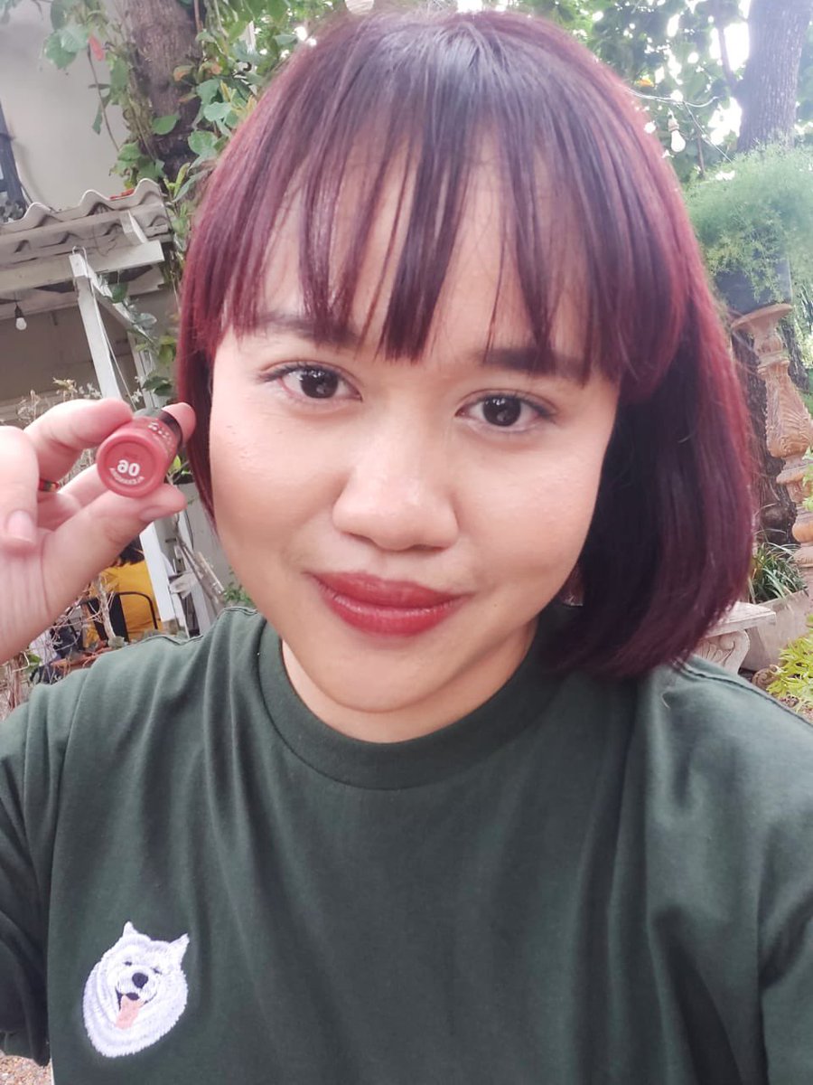 Srichand Aqua Bomb lip tint serum no. 06 Alexandra on warm skin tone 💚🤸🏻‍♂️

@srichand1948 
@milephakphum 
@Nnattawin1 

#SRICHANDxMileApo 
#SRICHANDSUMMERxMileApo