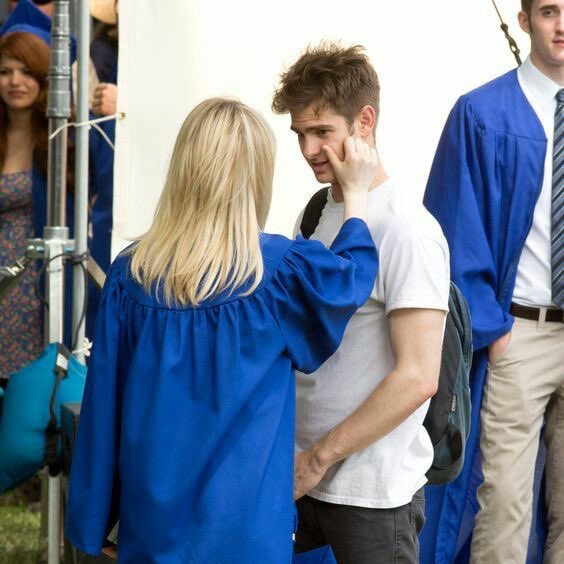 🕷💭 (@gweterthinker) on Twitter photo 