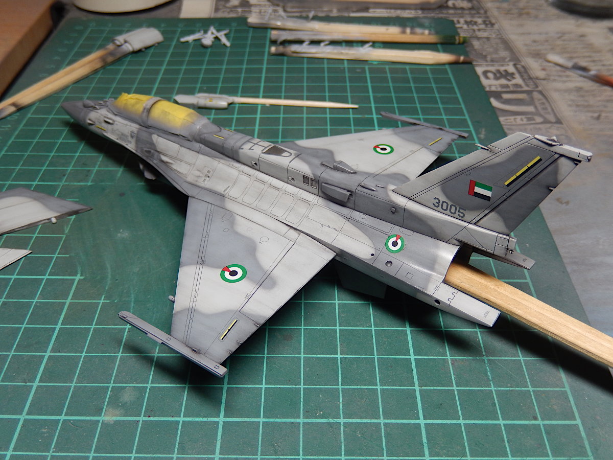 gorimodeler's tweet photo. 小さいデカール、これまでそこそこの数貼ってきましたが、これはかなりトップクラスの小ささでは!?
インスト見て、えっどこ?ってなりました。
ハセガワさんやるなあ!😊
てなこともありつつ、何とか貼り終わりました!
#帰ってきた複座機祭り
#F16F
#ハセガワ https://t.co/xK5uKotQd7