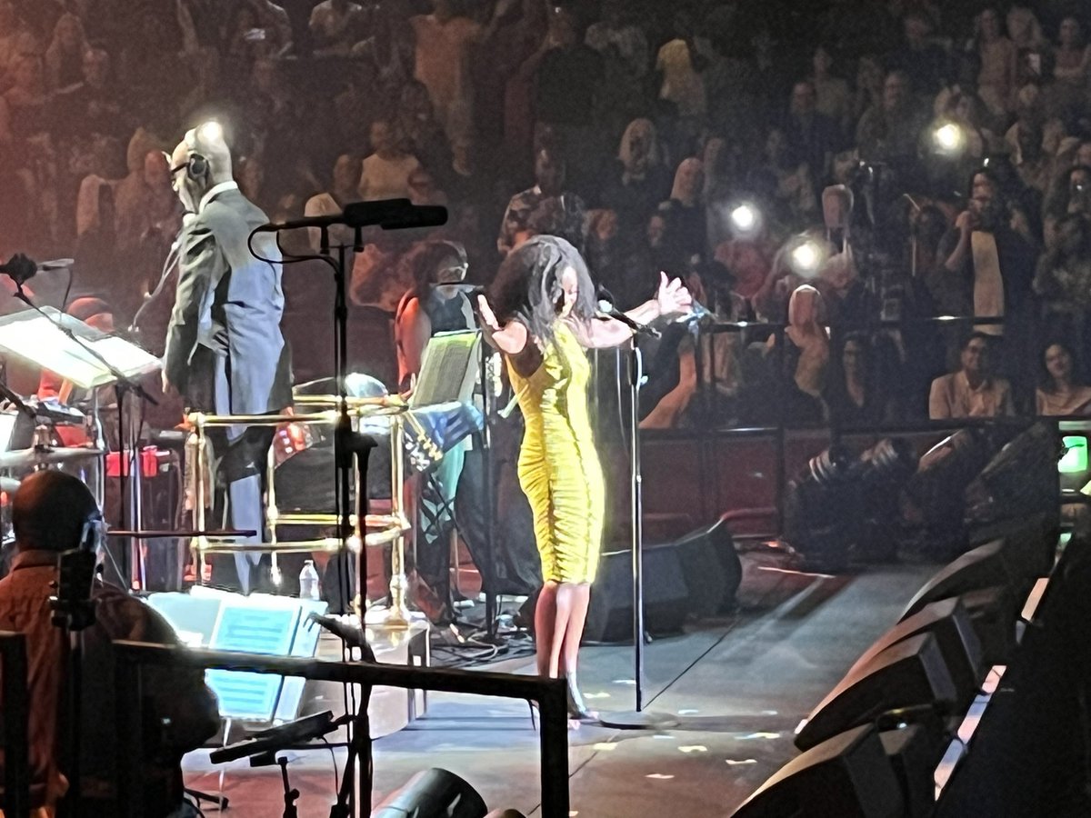 FunkyDhan's tweet photo. @WindRush75 what an awesome celebration last night @RoyalAlbertHall including our very own @yolandabrown alongside the likes of @Beverleyknight @CraigDavid hosted brilliantly by @DJTrevorNelson https://t.co/ktgzR5EMPv