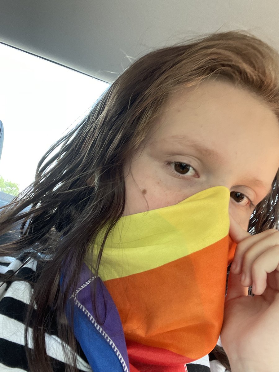 HelperKitty662's tweet image. Be gay do crime