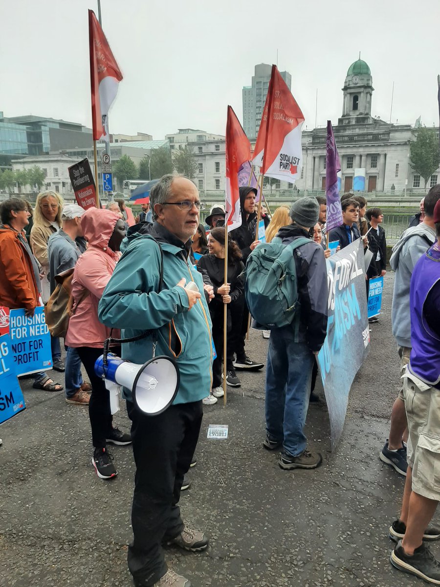 Mick Barry TD on Twitter "Raise the Roof housing protest in Cork today"