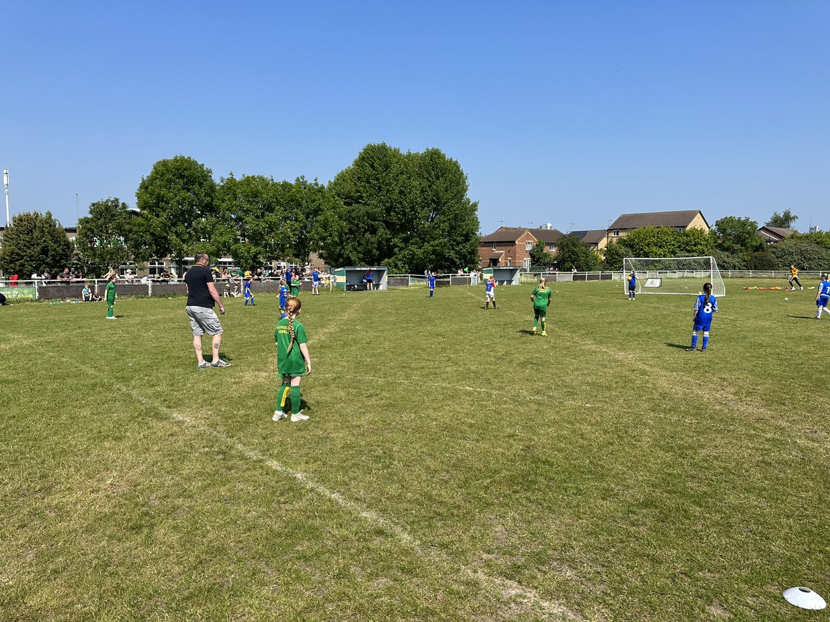 A massive well done to our Hunslet Girls today playing their first match together! Some fantastic performances and much more to look forward to💚💛⚽️