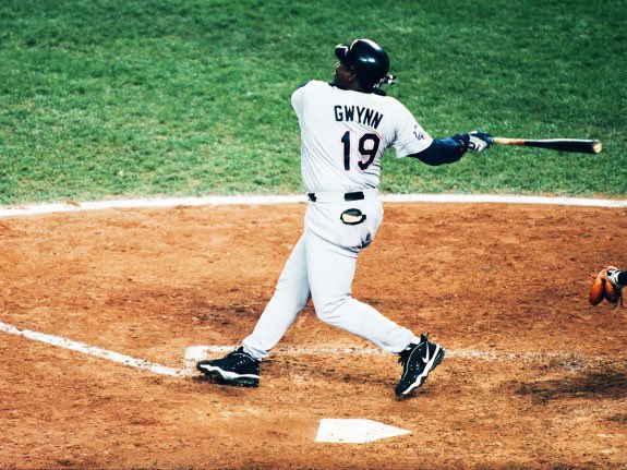 ouroldballgame's tweet photo. Tony Gwynn had more 4-hit games than he did 2-strikeout games. https://t.co/8UKVufNoxj