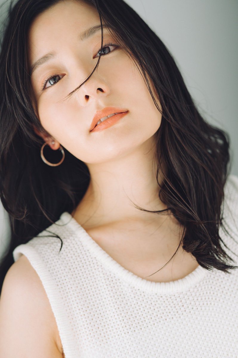 R_y_o_sKe's tweet photo. Styling.
———————————————————————————————
#model : 真仲ひかり/@hikari___0000 

#photographer : @kenta_koishi 
#hairmake : @maki_hairmake_ 
#styling : @R_y_o_sKe https://t.co/PCeA55XhvS