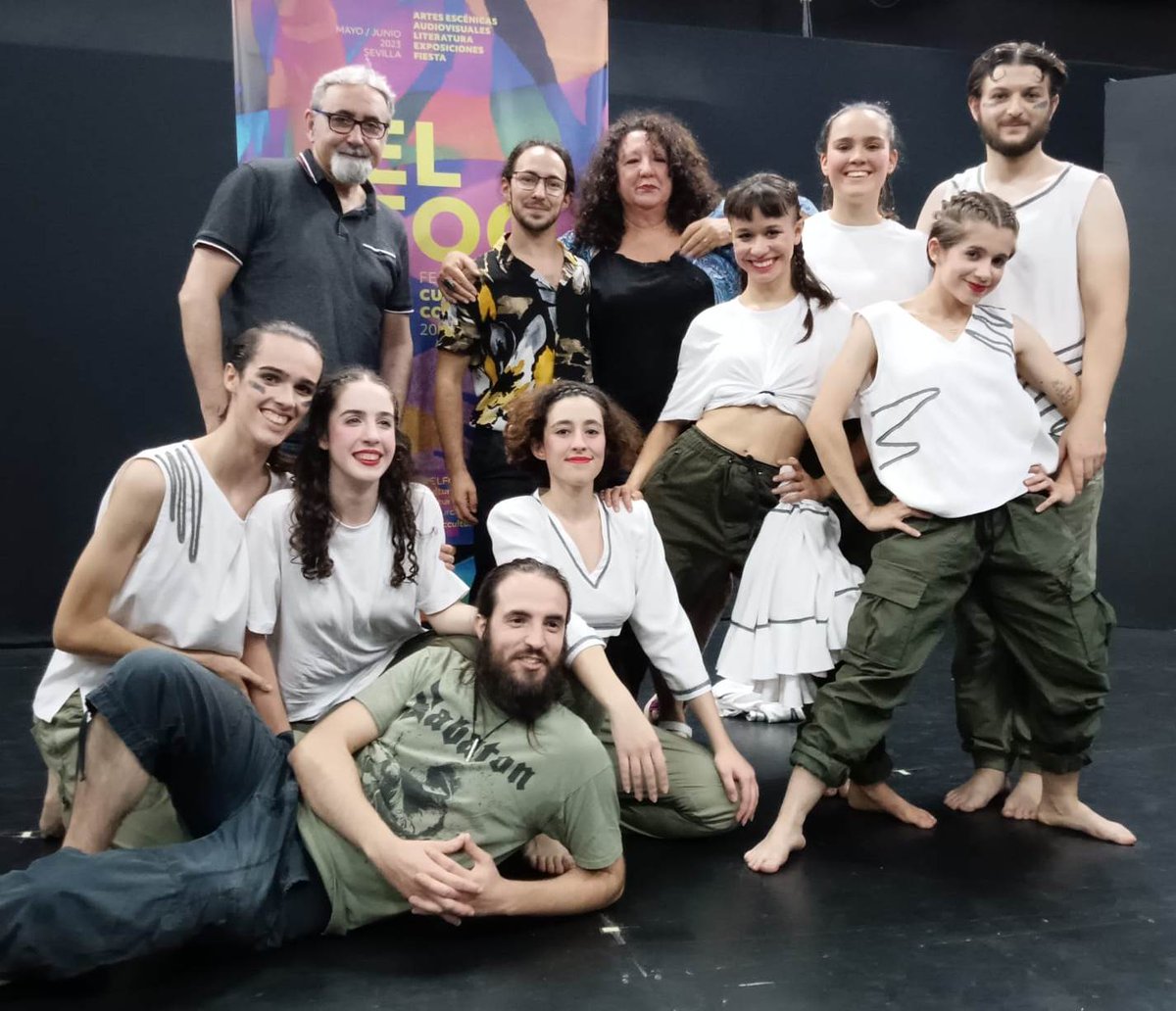 CulturaOrgullo's tweet photo. #elfoc7 Recta final de la séptima edición del El FOC Cultura con Orgullo Anoche vimos el futuro del teatro andaluz. Juventud, muchas ganas, excelentes trabajos, acertadísima dirección y adaptación de Fernando Lahoz. Hoy todavía podéis verla en Teatro Viento Sur https://t.co/BgIy1QaIl3