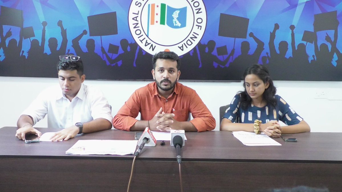 NSUIGoa's tweet photo. NSUI Goa held a PC and alleged Modi Govt for interfering in Education System of India by changing the syllabus and saffronising it by RSS ideology by including Savarkar’s Chapter before Mahatma Gandhi and by deleting Chapters on Democracy in Textbooks. 
https://t.co/T805E13m1N https://t.co/TArzUl7yRm