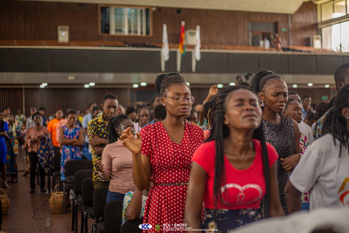 An atmosphere of worship 🙌 

#TheCall
#LOVWeekCelebration