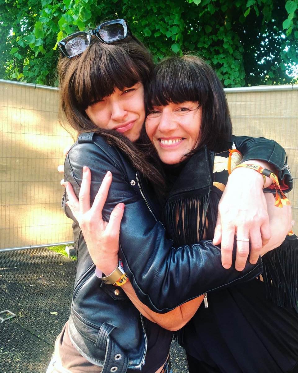simonemarie4's tweet photo. big love to this one x @crazypmusic https://t.co/BDZfoSoqSr