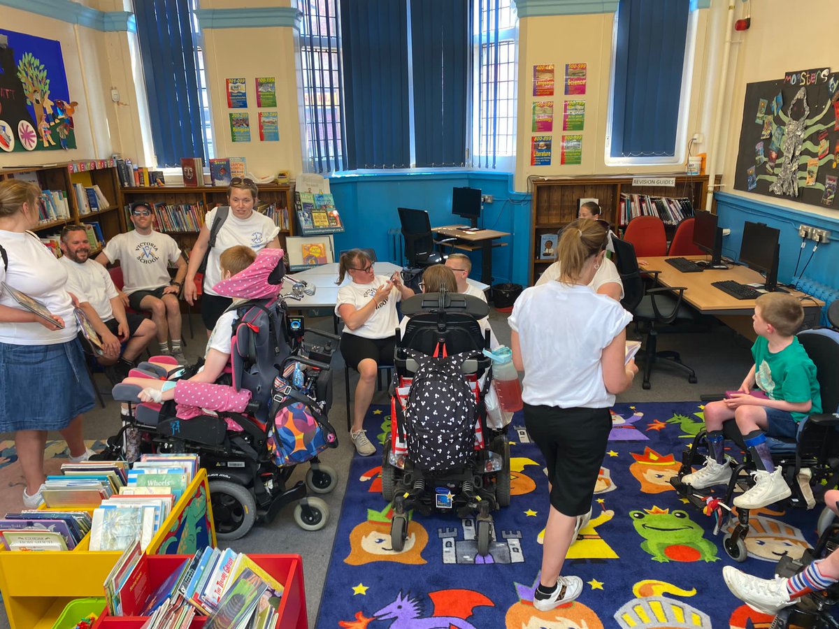 Victoria School (@victoria_school) on Twitter photo We've made it to the 4th (penultimate) library at Stirchley 👍😃 We're having a great time so far and are gearing up for the final walk back to Northfield library 📚🎉
#walking #sponsor #charity #edutwitter <a href="/BhamCityCouncil/">Bham City Council</a> <a href="/BirminghamEdu/">Birmingham Education</a> We've made it to the 4th (penultimate) library at Stirchley 👍😃 We're having a great time so far and are gearing up for the final walk back to Northfield library 📚🎉
#walking #sponsor #charity #edutwitter <a href="/BhamCityCouncil/">Bham City Council</a> <a href="/BirminghamEdu/">Birmingham Education</a>