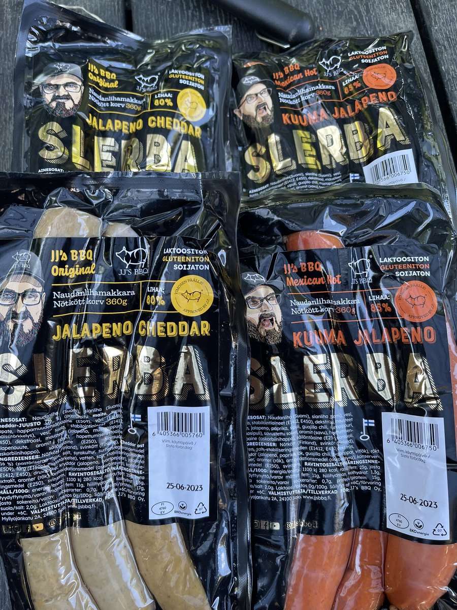 Kotiinviemisiksi vielä kioskista vähän <a href="/MakuBrewing/">Maku Brewing</a> juomaa ja <a href="/jjsbbqfi/">jjsbbqfi</a> Slerbaa.