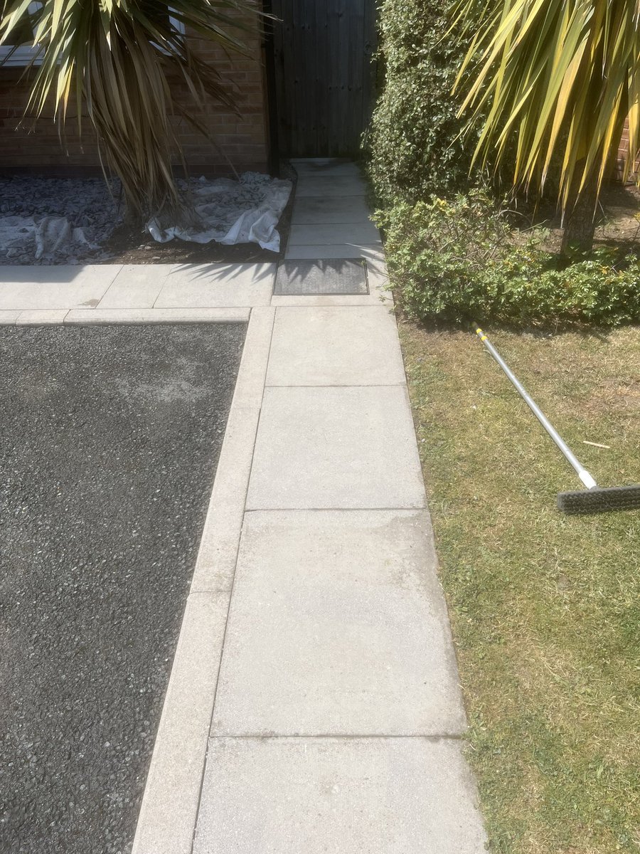 Josh Johnson tweet media