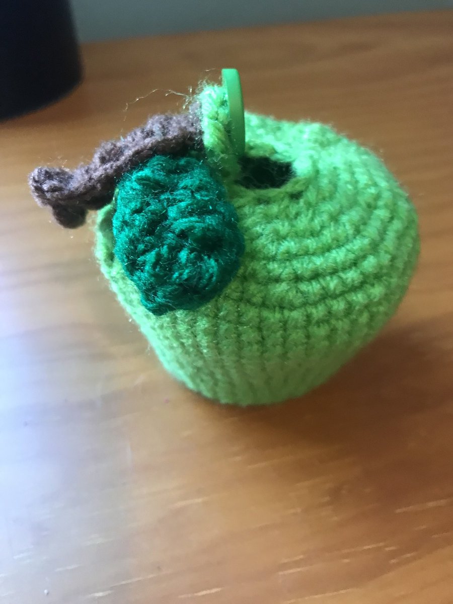 crochetbybonnie's tweet image. Going Live on my Instagram at 11 AM EST this morning. Join us in a few hours as we make these cute apple coin purse @crochetbybonnie 

Beginner Friendly tutorial, with a Q and A at the end for the more experienced hookers #crochet #tutorial #learnto #howto #JoinUs #crafting