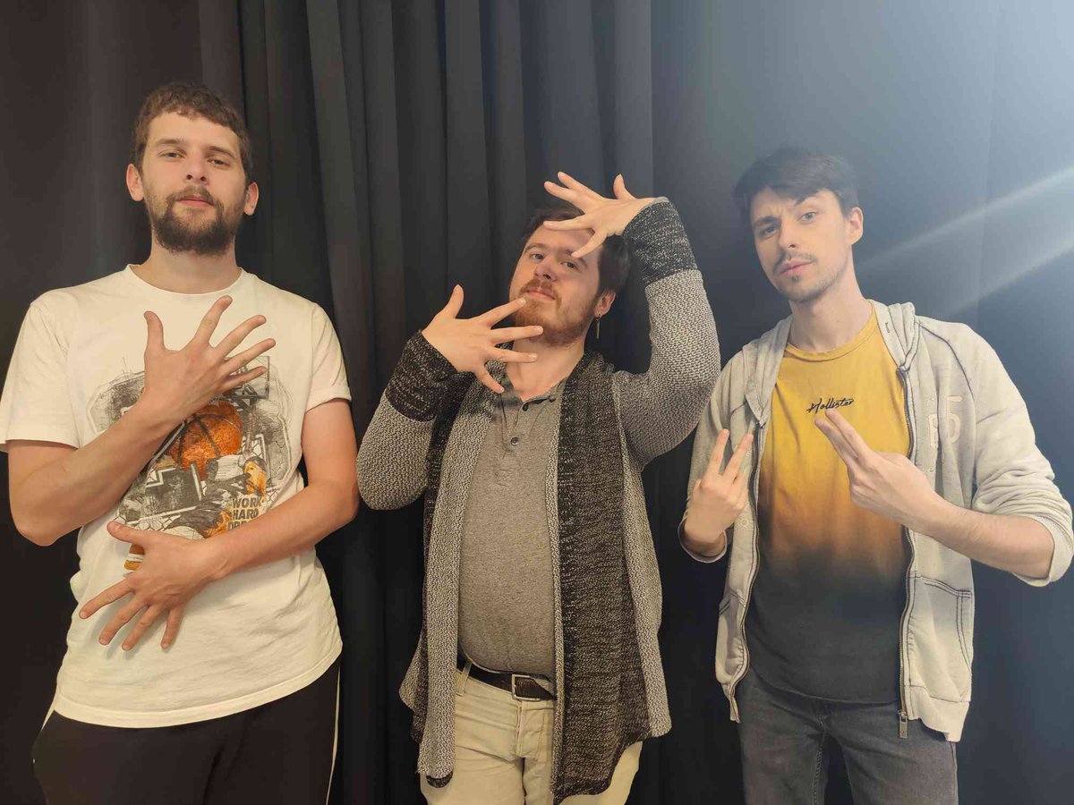 RDashAsso's tweet photo. Pour notre premier tournoi de Street Fighter 6 avec 46 joueurs, félicitons comme il se doit : 
🥇 @Shenzo_ec
🥈 @Ekodge_FGC
🥉 @mwouisman

Vous pouvez retrouver l'arbre complet sur https://t.co/xt8E9TTIUt

(2/4) https://t.co/ywxaSWAkUE