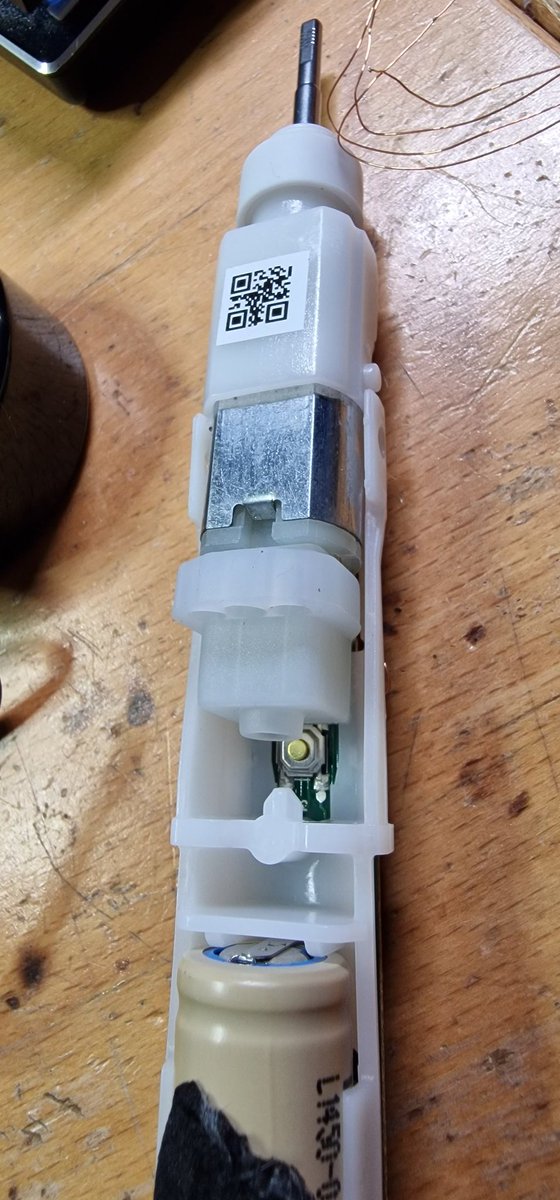 atc1441's tweet image. Fun fact, the magical pressure detection is....

A button...