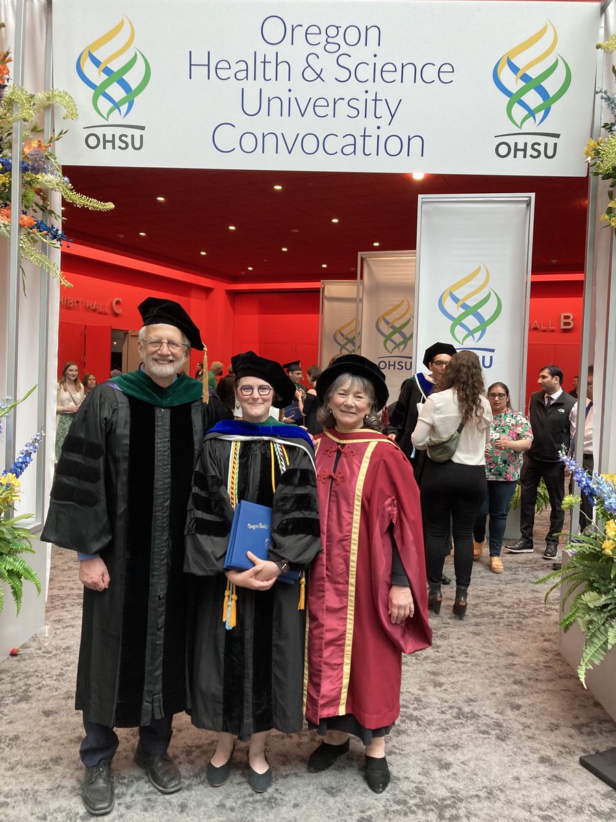 Yesterday I became the first MD & first PhD in my family. 

It was an incredible day. Grateful the faculty, staff, students ⁦⁦@OHSUSOM⁩ for the support. 

[Mollie in academic regalia pictured with Dr. Jacoby and Dr. Fryer at the OHSU Convocation]