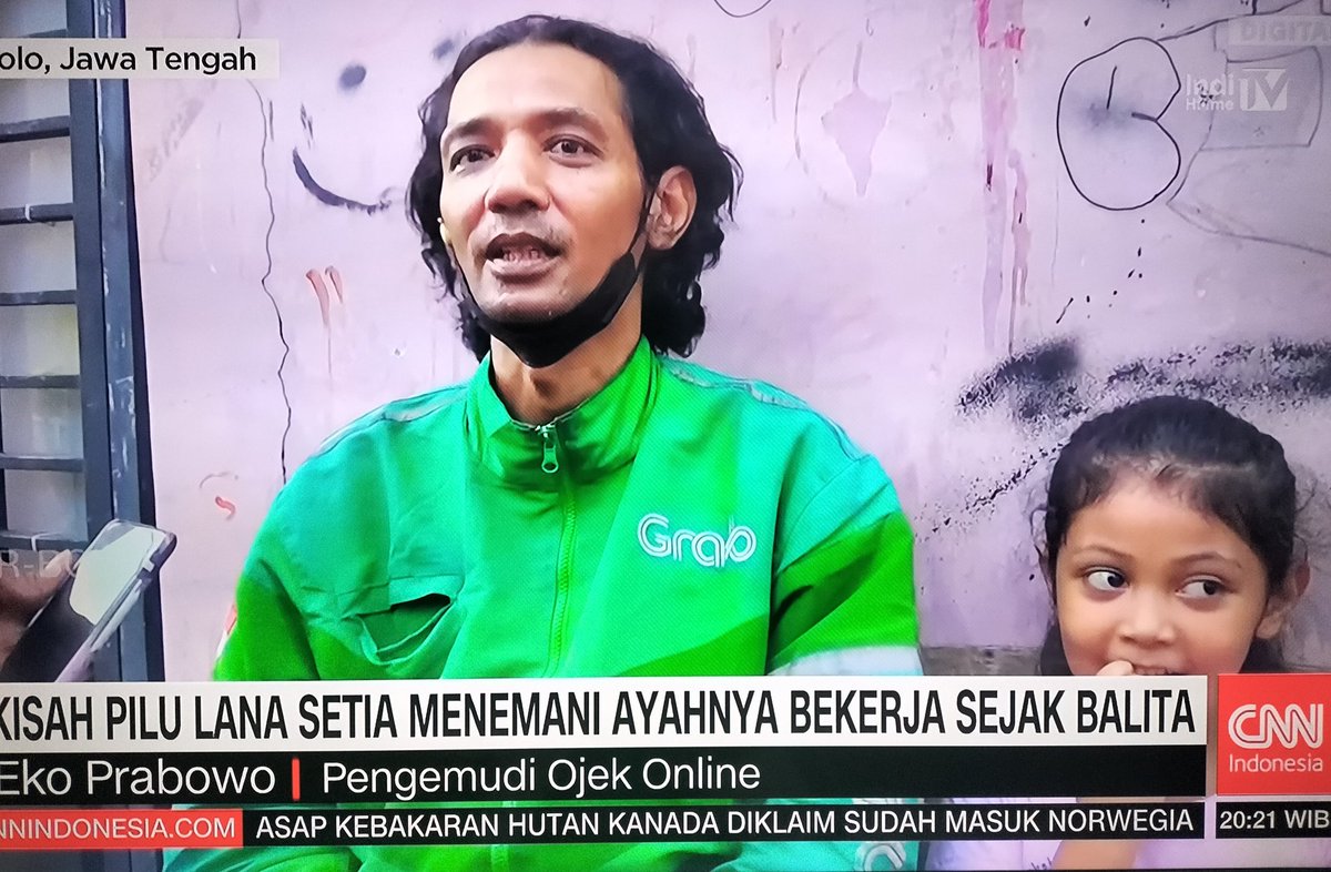 Dear <a href="/gibran_tweet/">Gibran Rakabuming</a> 
Berharap hak masa depan anak ini terpenuhi .....