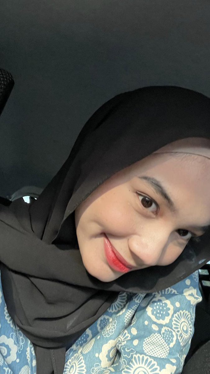 faazanaa's tweet photo. @syazaaing The best photos are raw - no filters,no editing ❤️ https://t.co/eCjM39Q0xr