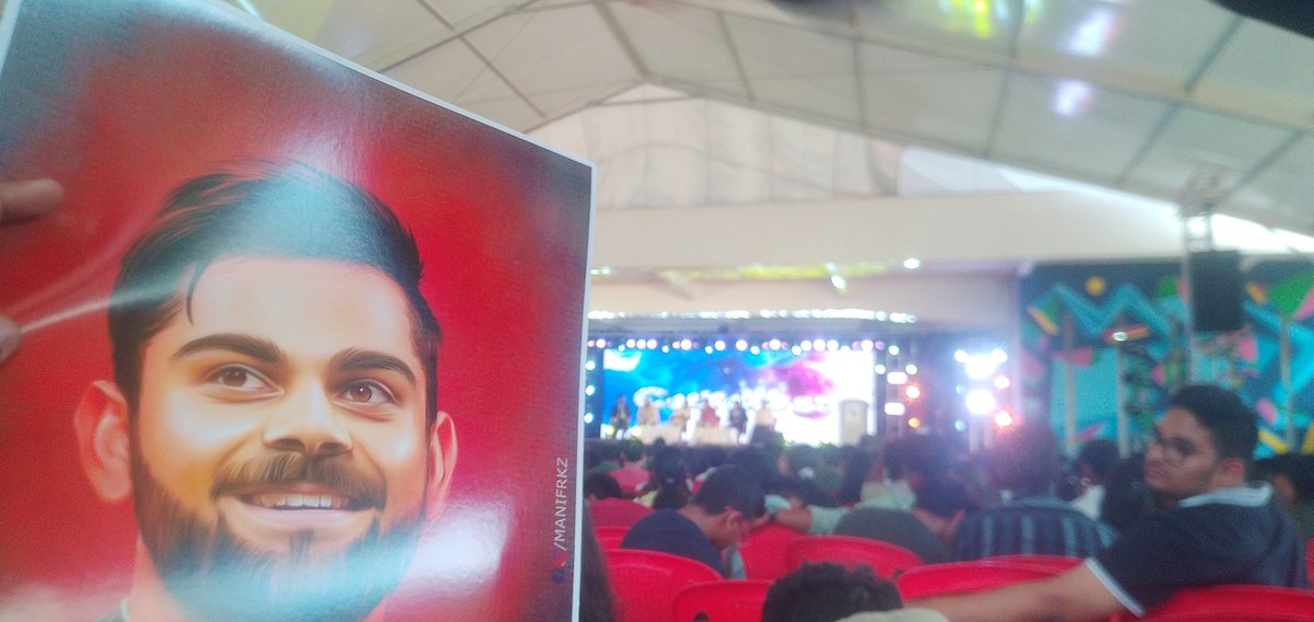 pspk_4evr's tweet image. King poster at our clge cultura23
#CMRIT Aecs layout Bengaluru, 💥💥
@CMRIT_Bengaluru
#ViratKohli plz 150+ kottu anna😭