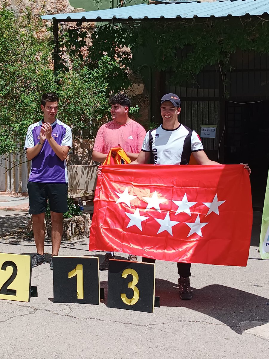 Arcosoto2's tweet photo. Íker Delgado, arquero de Arcosoto medalla de bronce 🥉 en la liga de Campo RFETA 2022-23. La ha recibido en el Campeonato de España de Campo RFETA 2022-23 en Ayora (Valencia). Enhorabuena 👏 #ayuntamientosotodelreal #sotodelreal @deportesotodelreal #fmtaarchery #rfeta https://t.co/RFfI1hIwEZ