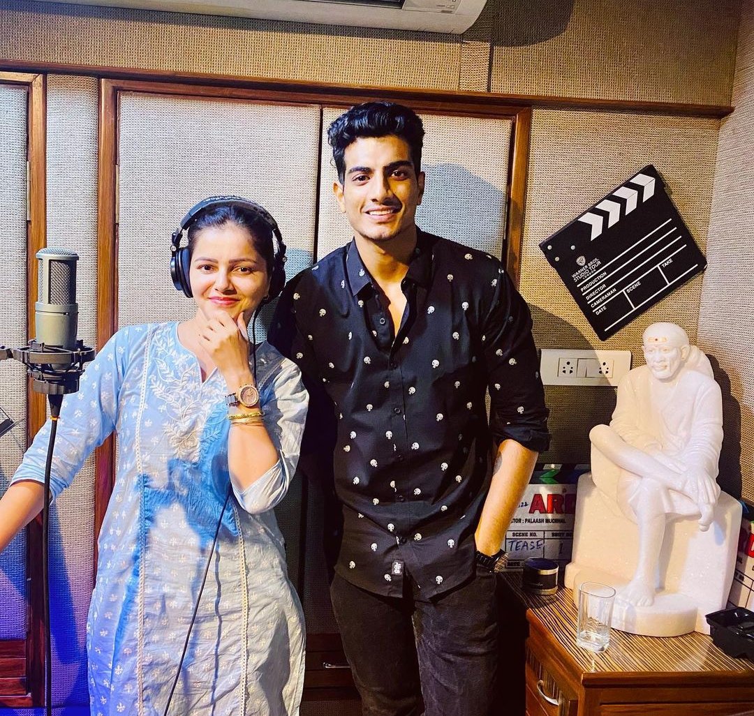 Ashwin2209's tweet image. A Day to remember !! 
Exactly a year ago the Film #Ardh was released.
This film not only marked the bollywood debut of @RubiDilaik as an actor but she also vocalised a song "Soja Chanda Re" in the film

Best wishes &amp;amp; looking forward to see her in #Ardh2 !!✨💫

#RubinaDilaik