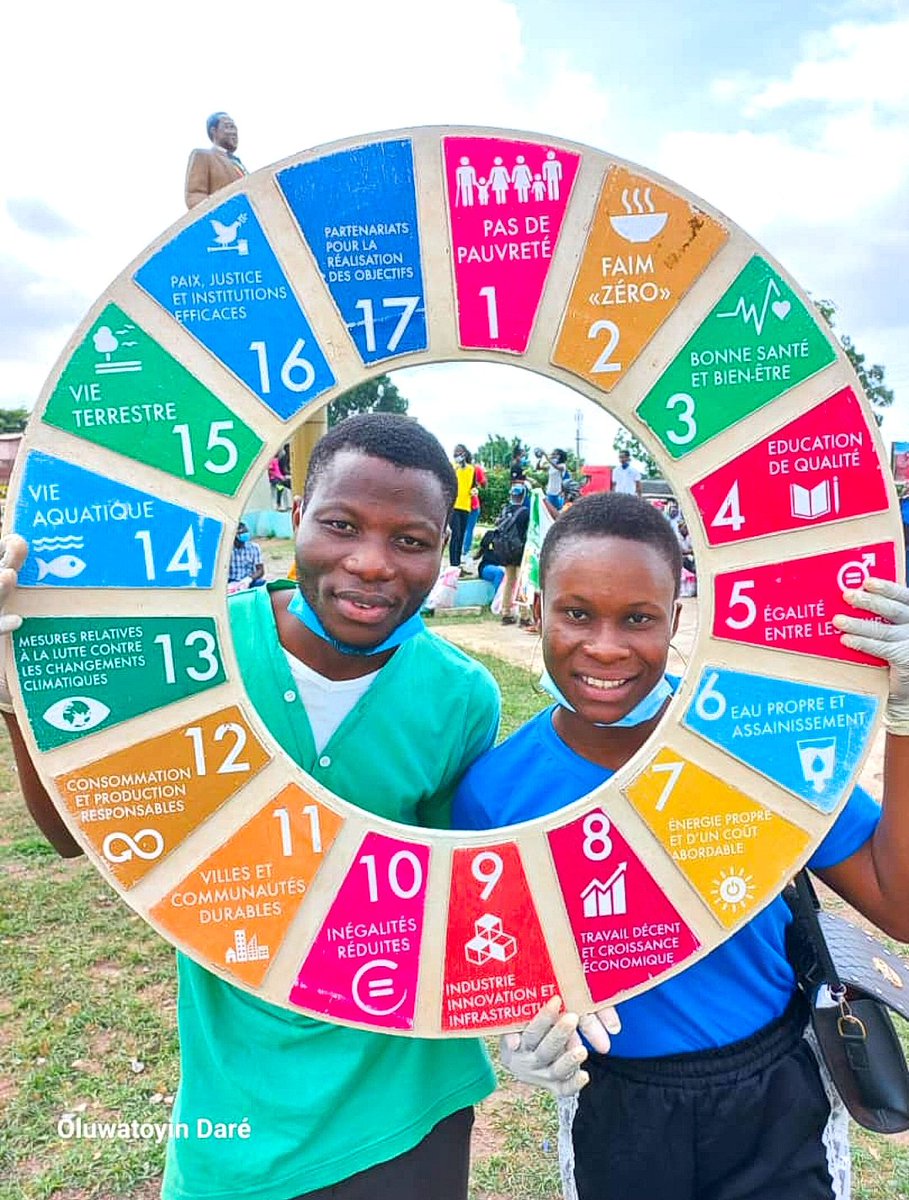 OloukoyiD's tweet photo. Célébration en différé de la journée mondiale de l'environnement par des associations de jeunes et quelques ONG.
@UReportBenin
#apodd https://t.co/Ygu7wu9x5f