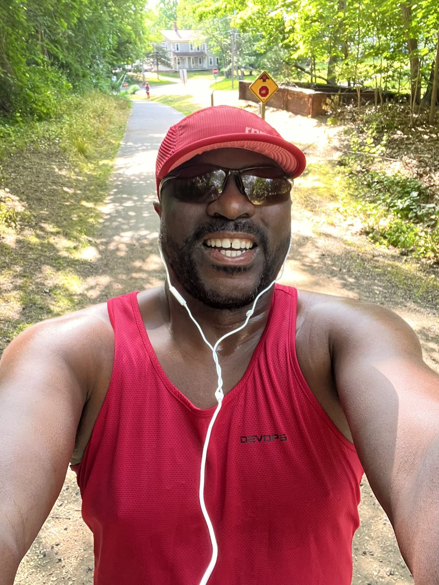7 miles done… took it back to the late 90’s, early 00’s with that Luda, Ying Yang, Mystikal…. Perfect weather… no races scheduled until fall.  Just trying to keep my fitness. #running #runningdad #runner