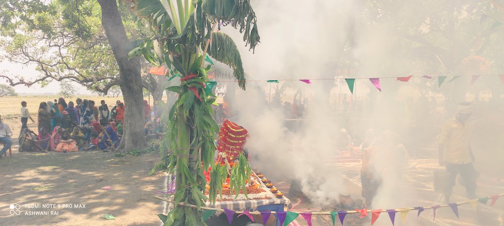 Ashwanirai093's tweet image. आज अपने गांव काशी दास बाबा के पूजन कार्यक्रम में अपने लोगों के साथ सम्मिलित रहा!