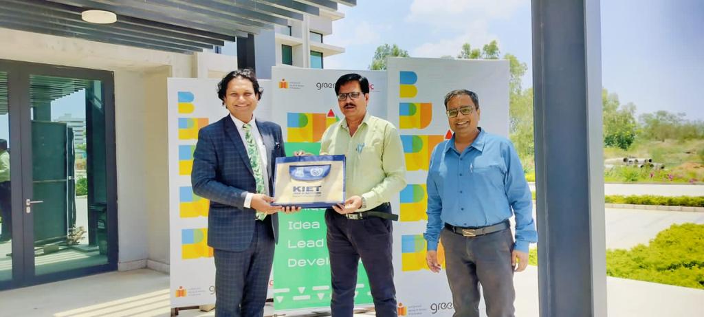 Kiet_edu's tweet photo. #KIET_Group_of_Institutions signed MoU with #iTIC Incubator at #IIT_Hyderabad on 5th June. #iTIC, and #Greenko_Group have launched a Bold & Unique Idea Led Development program with #financial_aid up to INR 1 lakh per #innovator.
#KIETGZB #kietengineeringcollege #KIET #AKTU #AICTE https://t.co/uUNT68lBS5