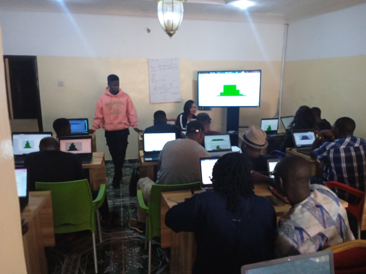 NimlamK's tweet image. Learning to visualise data and analyse data.
#codeplateau
#facilitator @emmychesh17 @favourabah7 
Thanks for making learning simple and fun...