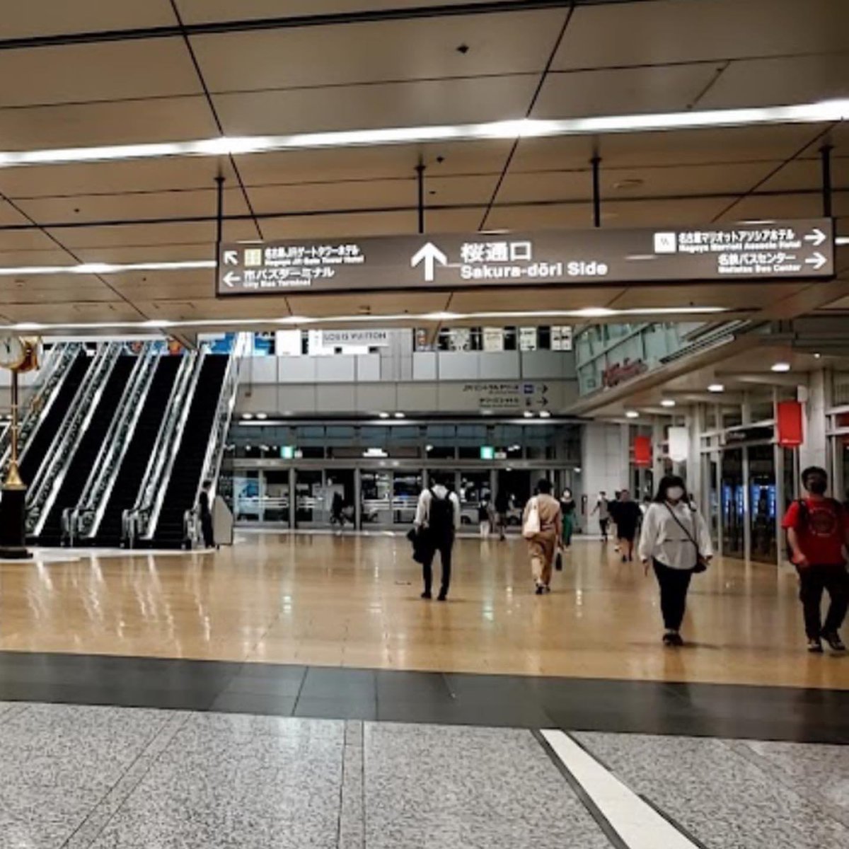 AkioSkateboard's tweet photo. 近鉄名古屋駅➡️先週は愛知県の名古屋遊びに行って来ました。
名古屋大好きやから、たまには遊びに行きます🚈🏯❤️ https://t.co/kkeTMxVgJ5