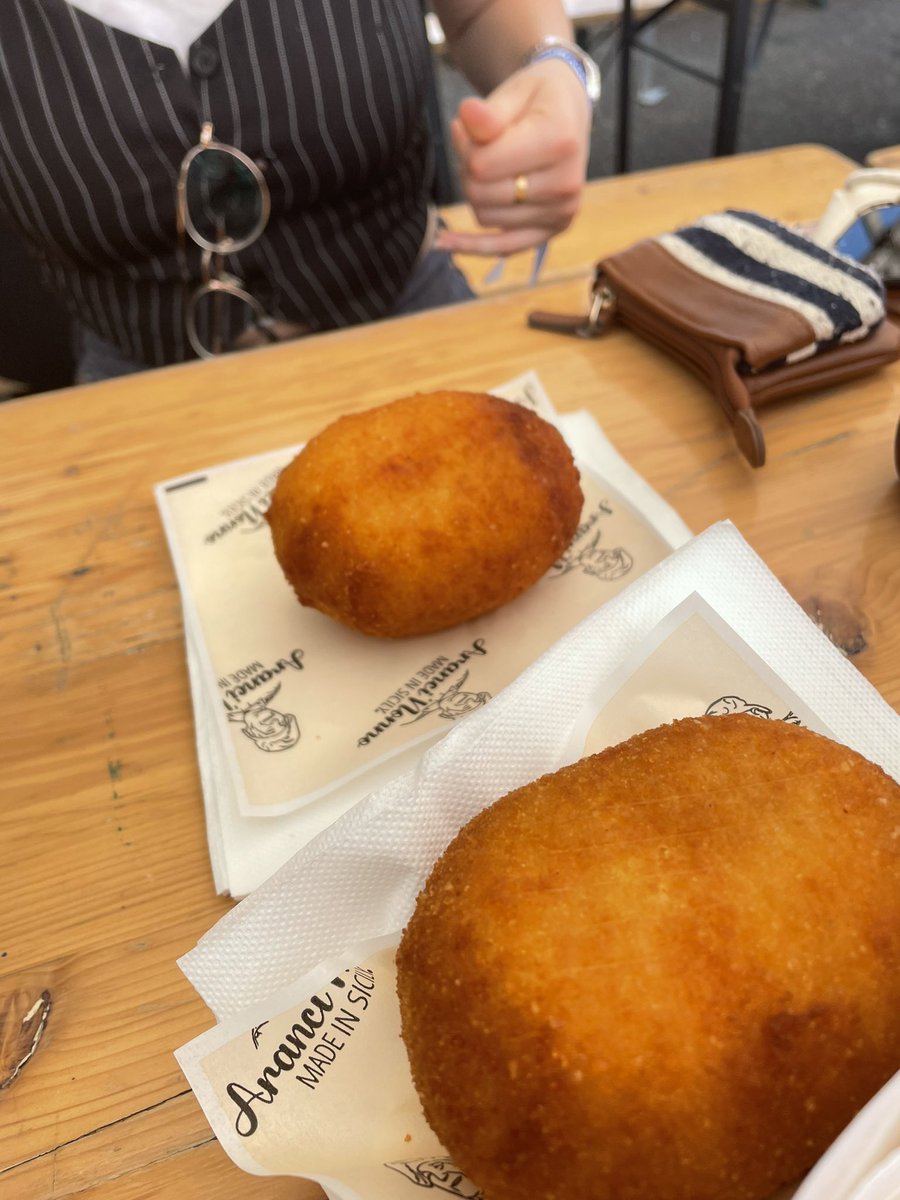 jules_msl's tweet photo. OMG ! We found out a new Italian dish on the food truck area !! It’s taste so gooooooooood !!🤪😋🤌🇮🇹 #EYE2023 @LCPevenements https://t.co/aiHUMevaFH