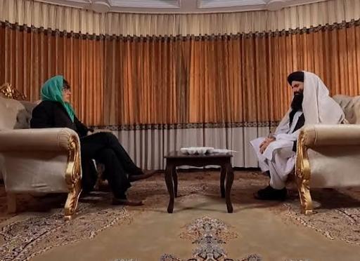 ilhamabasi's tweet photo. کوم سټایل باندی چ شیخ صیب ندا پ روسیه کی ظاهر شو په هماغه سټایل خلیفه صاحب د cnn د ژورنالیستې امانپور سره مرکه کړی وو، د خلیفه صاحب په څادر او سټایل هیچا نیوکه ونکړه مګر خلک شیخ ندا محمد ته د هماغه څادر پر سر کنځلې کوي او چټیاټ وایي
 ولې؟
د نجونو د تحصیل بندول، تندې او بی بندو... https://t.co/PstEisdNlG