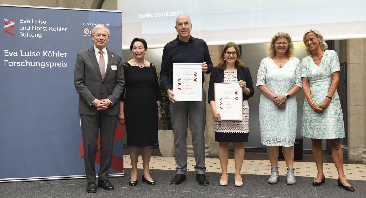 Simone Mayer tweet media