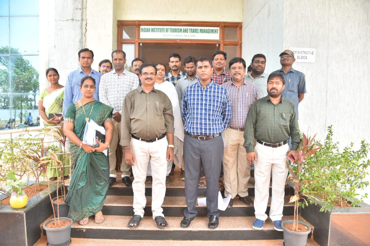 AP_Skill's tweet photo. Sri #MHarinarayanan District Collector and Magistrate has Visited #SkillCollege at IITTM #Golagamudi @nelloregoap https://t.co/VVPCjS42KA