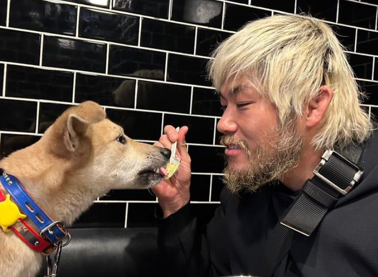 SANADA: 'When I think about why I love animals, it’s because I feel pure when I am with animals. They always heal me and give me courage, they make me a better person. Give all kitties and doggies a chance to live. Let’s build that new world together.'

shop.njpw1972.com/blogs/sanadas-…