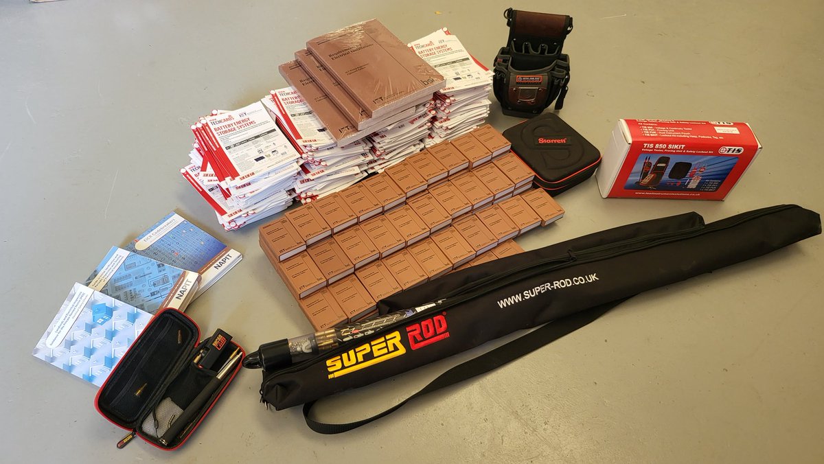 Bit of an epic giveaway running huge thanks to the generosity shown from <a href="/SuperRodUK/">Super Rod</a> <a href="/Klein1857/">Klein Tools UK</a> <a href="/OfficialNAPIT/">NAPIT</a> <a href="/Testinstrument/">T I S</a> <a href="/staniforthd/">Darren Staniforth</a> <a href="/cefonline/">CEF</a> for this awesome bundle. Full details on apprentice121 Instagram but to enter here please like and retweet 🙌.