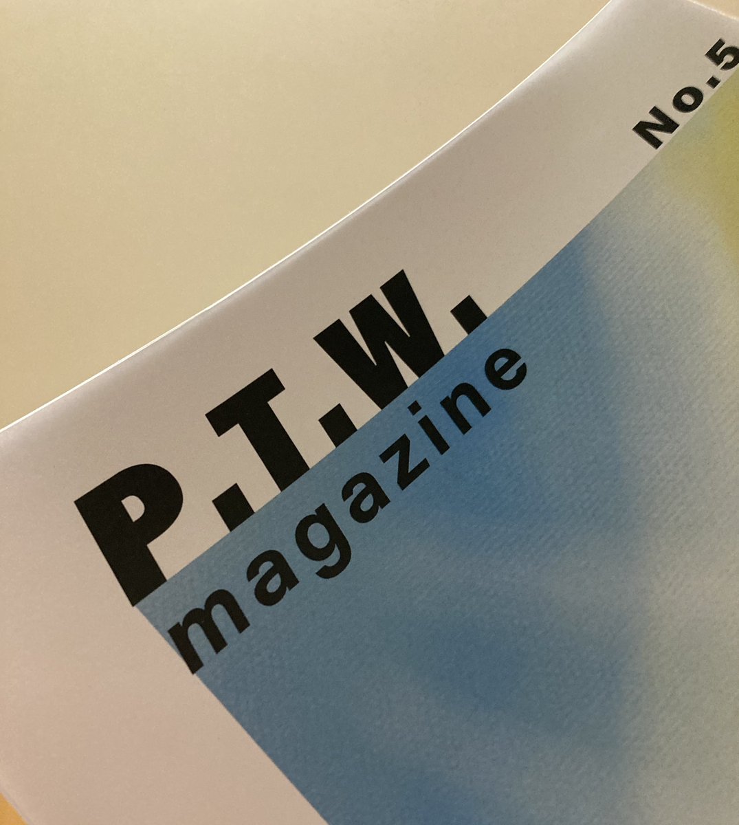 P.T.W magazine No.5
届きました！
延ちゃん4ｺﾏがめちゃ可愛い···
とあるコーナーについてコメントしたいけどココもどうかだしP.T.Wも···🕊でも飛ばすか笑
 #GOODBYEAPRIL