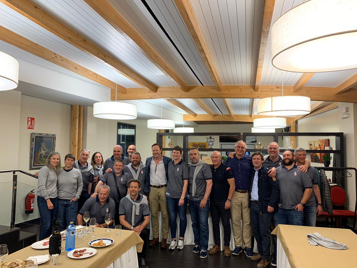 ferugby's tweet photo. En marcha el 2️⃣ 𝙁𝙤𝙧𝙤 de Rugby Gallego en Ourense.

Con la presencia de @Carloshansen2, Presidente de #FERugby, Jose Ignacio Cociña, Presidente @RugbyGalicia y vicepresidente de #FERugby y @FernandoRaposoR, @Fer_Perez72 y @PedrojSardina, directivos de #FERugby.

#LoQueNosUne https://t.co/jInsAfoIUE