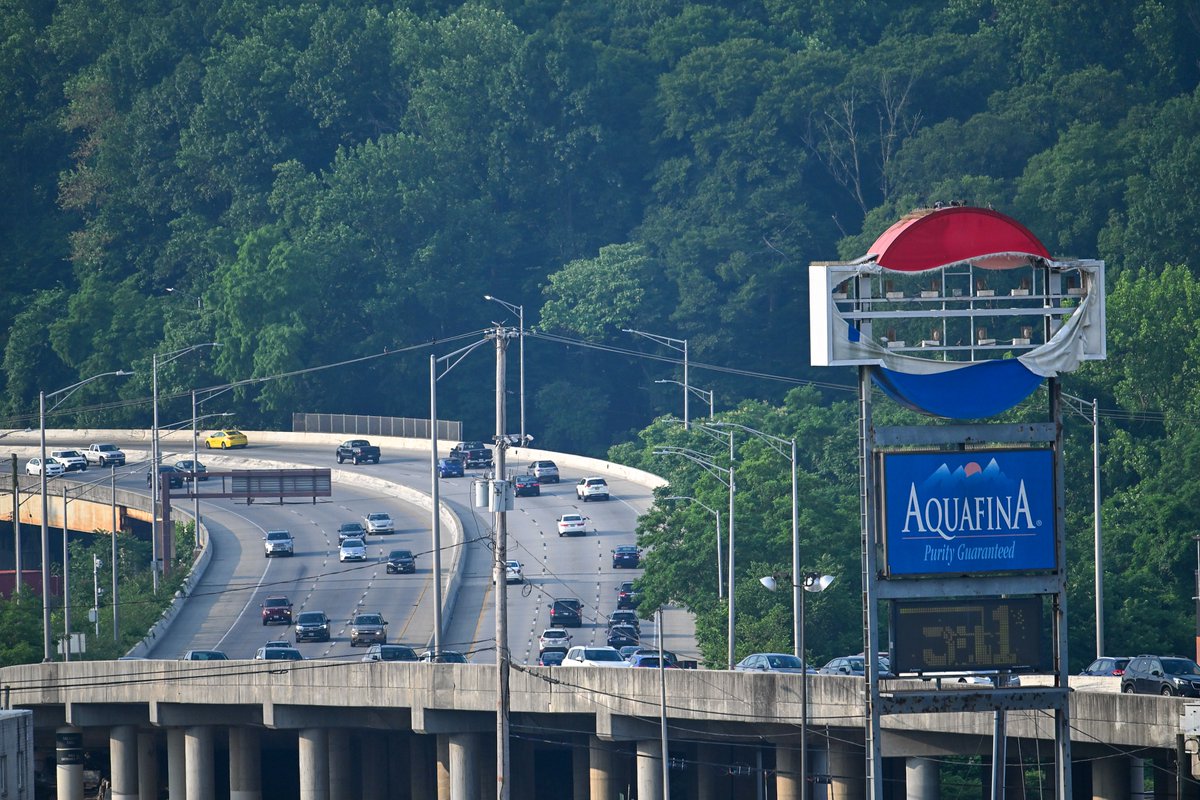 DanRodricks's tweet photo. Nobody Asked Me, But . . .  My weekend column starts with a lament about an old landmark. https://t.co/UltOWeqJ6l  @baltimoresun https://t.co/D3vOa1yZaC
