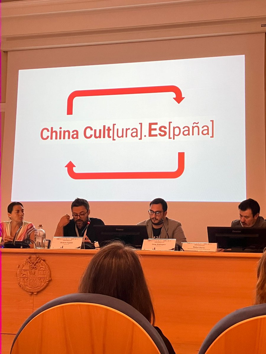 Ayer presentamos el proyecto <a href="/china_cult/">ChinaCult</a> en el Congreso del <a href="/esAsiaOriental/">AEEAO</a>, juntos a otros grupos del estado que presentaron sus proyectos como <a href="/ceao_uam/">Centro de Estudios de Asia Oriental (CEAO)</a> <a href="/HumanismoE/">Humanismo Eurasia</a> <a href="/Archive_ACE/">Archive ACE</a> <a href="/TXICC/">TXICC</a> #GAP #GIA @GregalUab #uatatumi. Una espléndida ocasión para conocer nuestras investigaciones.